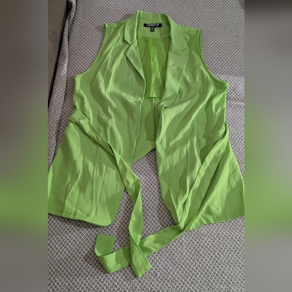 Love83 Bright Green Fashion Piece - Picture 8 of 10